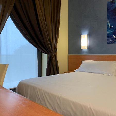 Best Western Hotel Class Lamezia ラメーツィア・テルメ エクステリア 写真