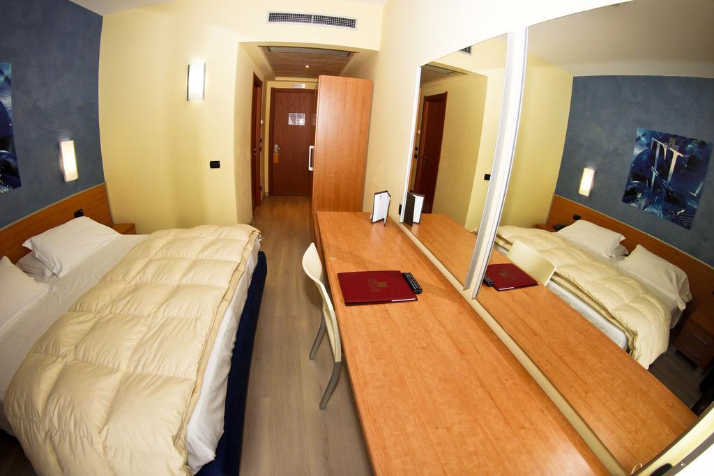 Best Western Hotel Class Lamezia ラメーツィア・テルメ 部屋 写真