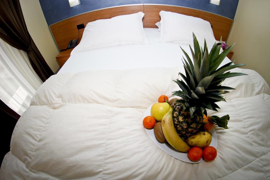 Best Western Hotel Class Lamezia ラメーツィア・テルメ 部屋 写真