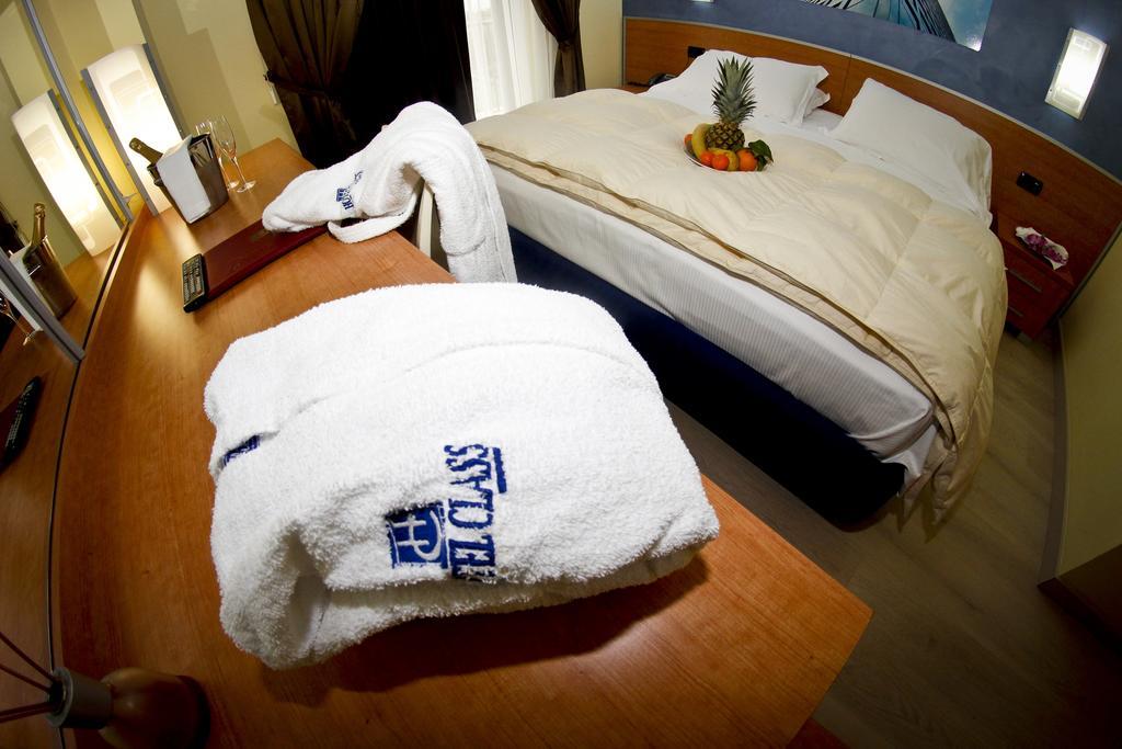 Best Western Hotel Class Lamezia ラメーツィア・テルメ 部屋 写真