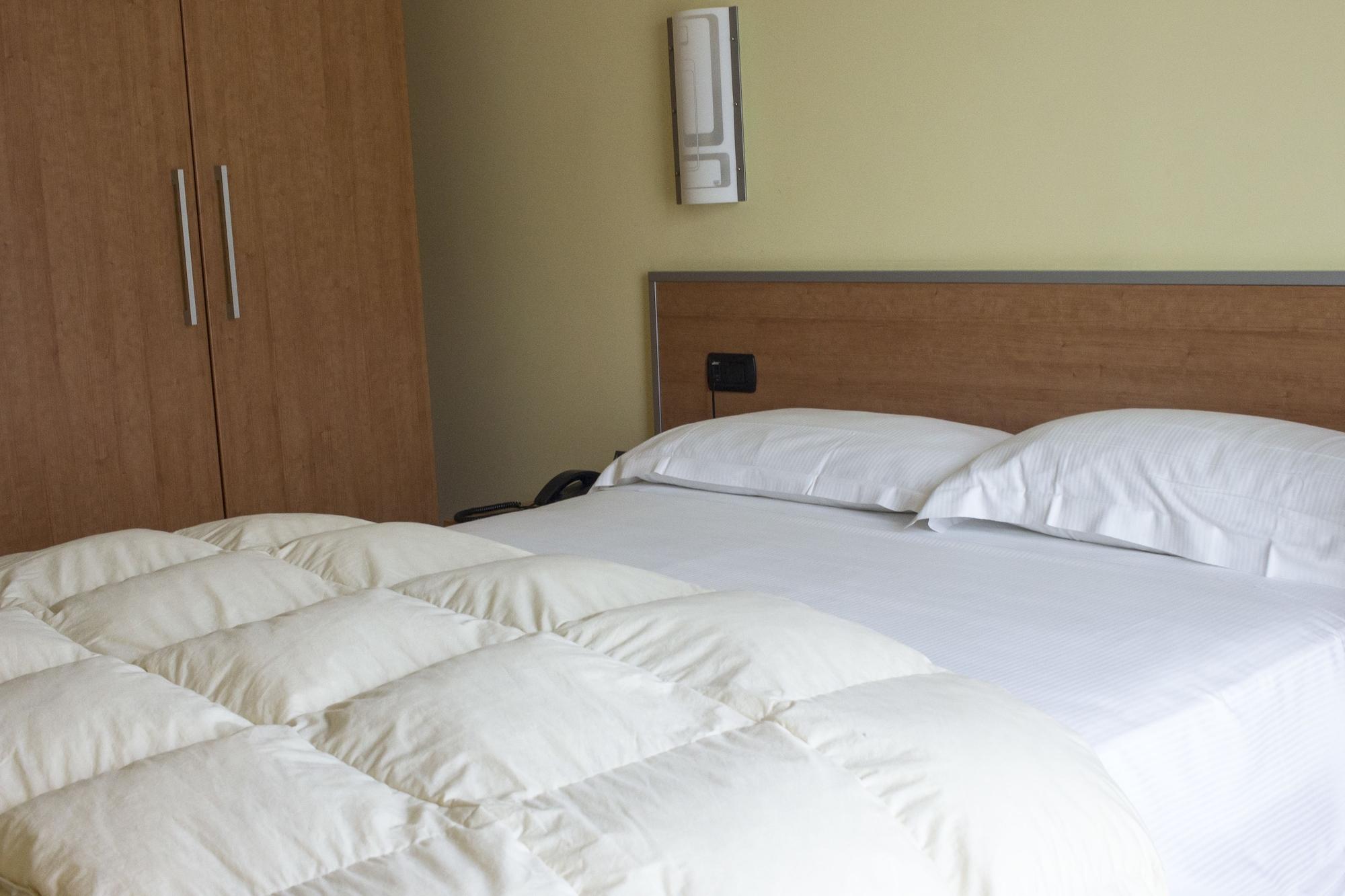 Best Western Hotel Class Lamezia ラメーツィア・テルメ エクステリア 写真