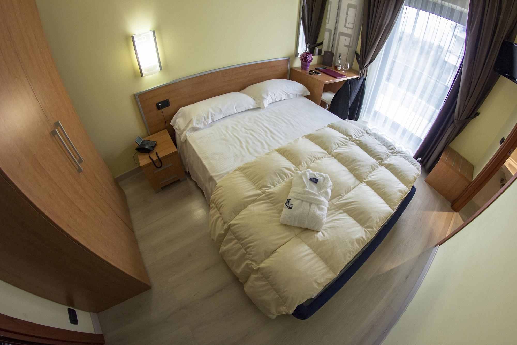 Best Western Hotel Class Lamezia ラメーツィア・テルメ エクステリア 写真