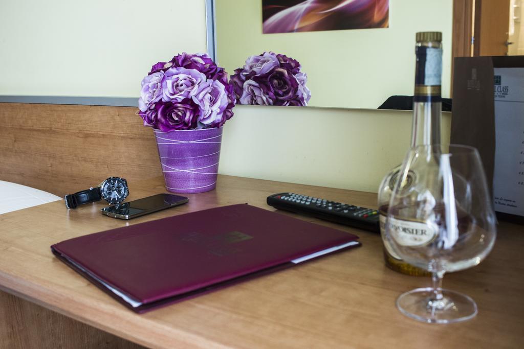 Best Western Hotel Class Lamezia ラメーツィア・テルメ エクステリア 写真