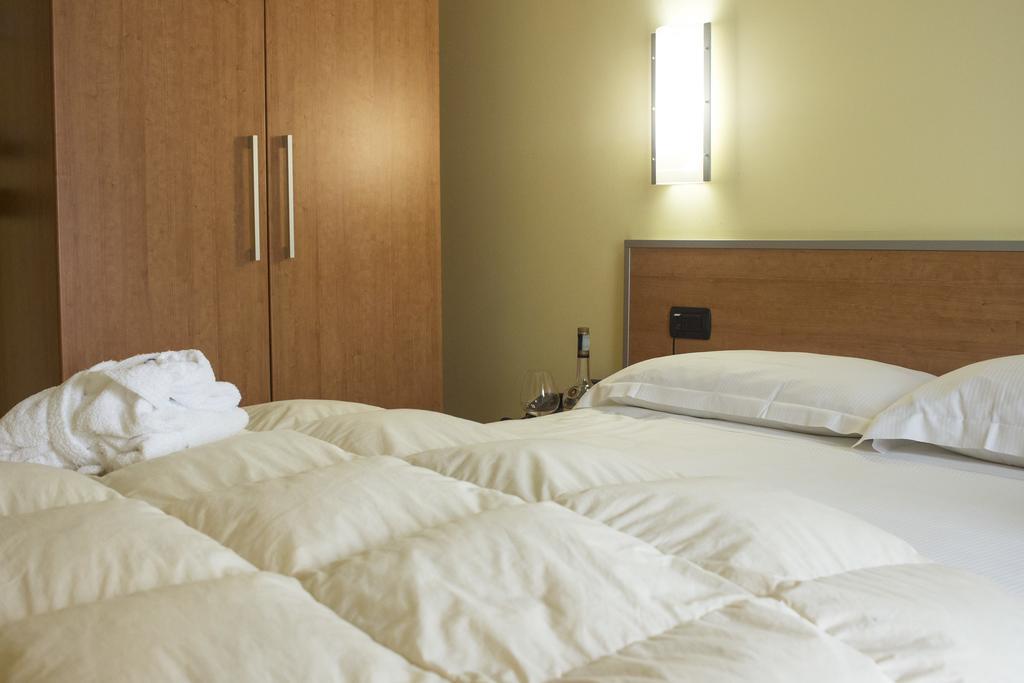 Best Western Hotel Class Lamezia ラメーツィア・テルメ エクステリア 写真