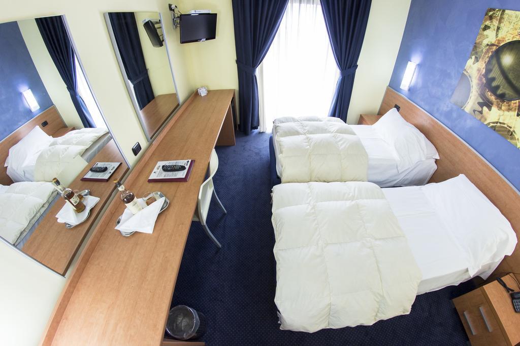 Best Western Hotel Class Lamezia ラメーツィア・テルメ エクステリア 写真