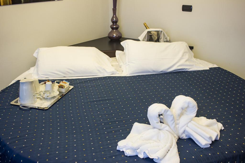Best Western Hotel Class Lamezia ラメーツィア・テルメ エクステリア 写真