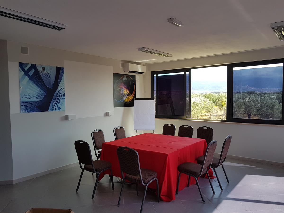 Best Western Hotel Class Lamezia ラメーツィア・テルメ エクステリア 写真