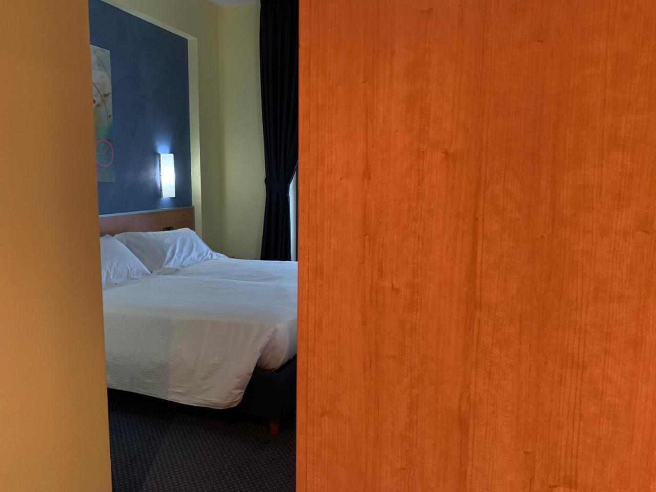 Best Western Hotel Class Lamezia ラメーツィア・テルメ エクステリア 写真