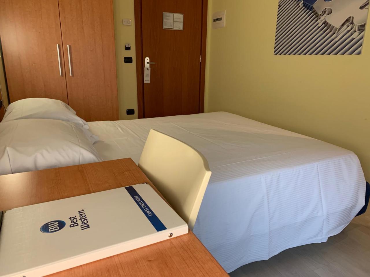 Best Western Hotel Class Lamezia ラメーツィア・テルメ エクステリア 写真