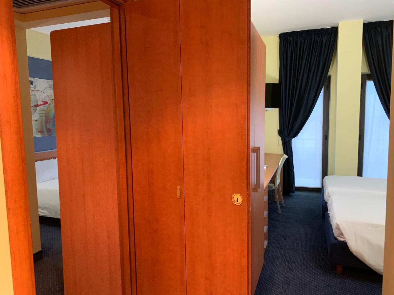Best Western Hotel Class Lamezia ラメーツィア・テルメ エクステリア 写真